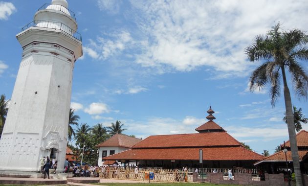 Masjid Agung Banten dan Perpaduan Budaya didalamnya