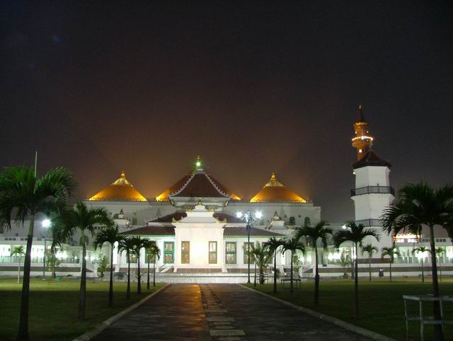 √ Masjid Agung Palembang Perpaduan 3 Kebudayaan<span class="rating-result after_title mr-filter rating-result-279">	<span class="mr-star-rating">			    <i class="fas fa-star mr-star-full"></i>	    	    <i class="fas fa-star mr-star-full"></i>	    	    <i class="fas fa-star mr-star-full"></i>	    	    <i class="fas fa-star mr-star-full"></i>	    	    <i class="fas fa-star mr-star-full"></i>	    </span><span class="star-result">	5/5</span>			<span class="count">				(2)			</span>			</span>