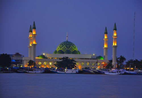 √ Masjid Raya Darussalam Samarinda Bernuansa Turki