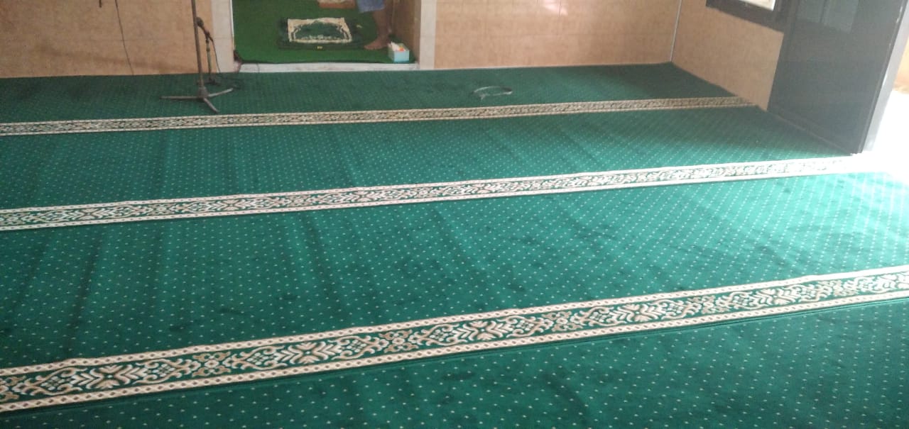 Pemasangan Karpet Musholla Baitul Mu'minin di Sukmajaya Depok 1 full karpet musholla di cipayung depok